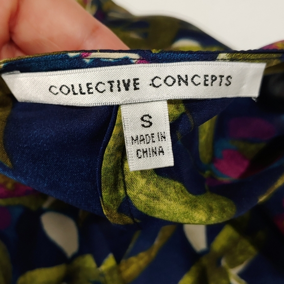COLLECTIVE CONCEPT EMBELLISHED PULLOVER TOP (a388) - Picture 5 of 14
